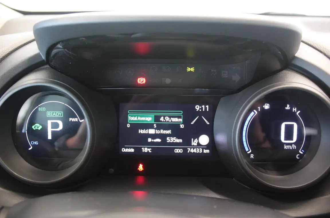 TOYOTA YARIS