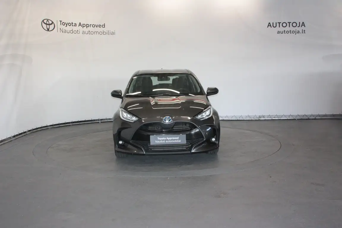 TOYOTA YARIS