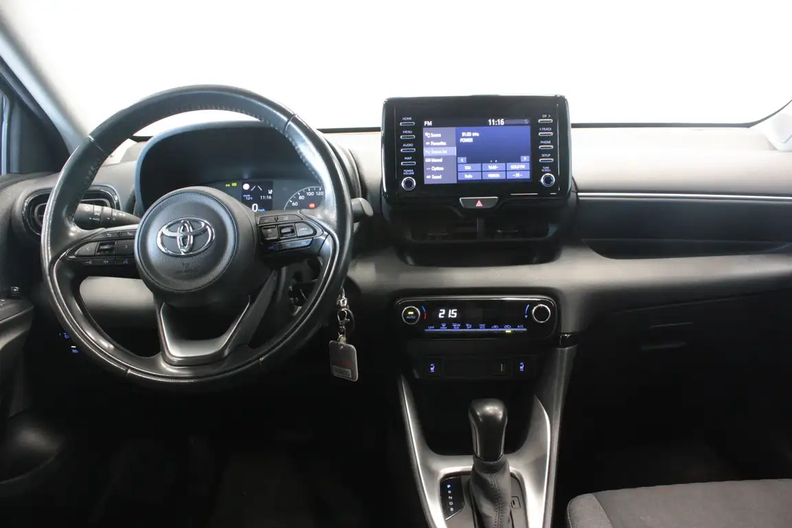 TOYOTA YARIS