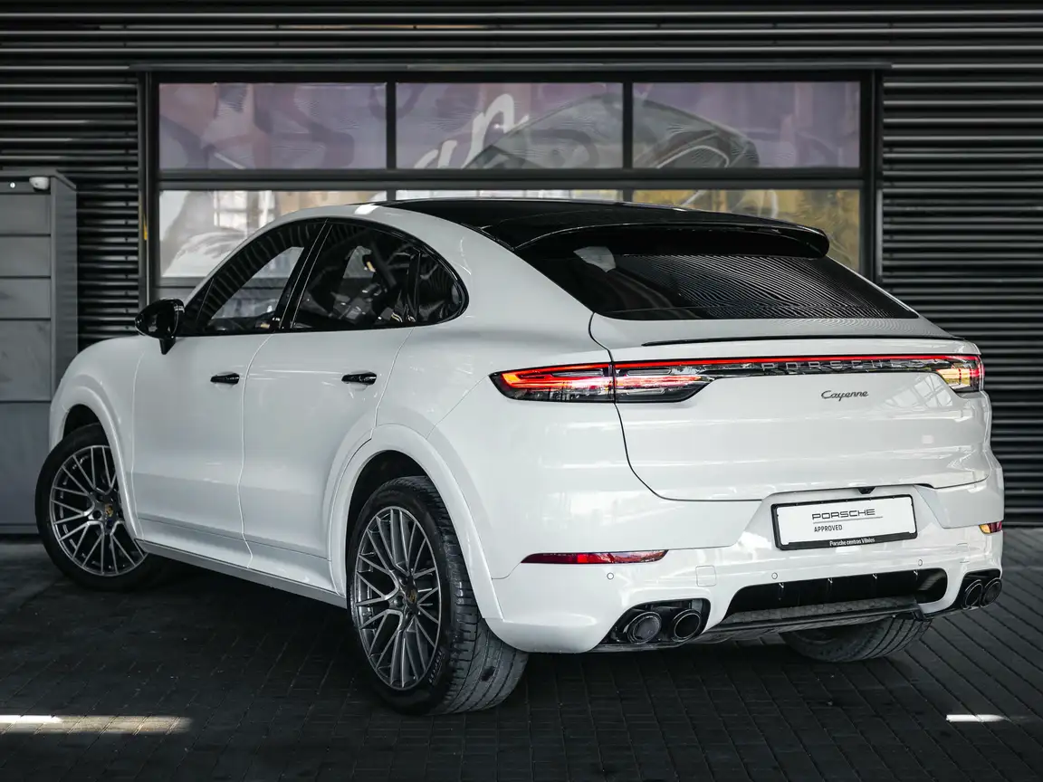 PORSCHE CAYENNE