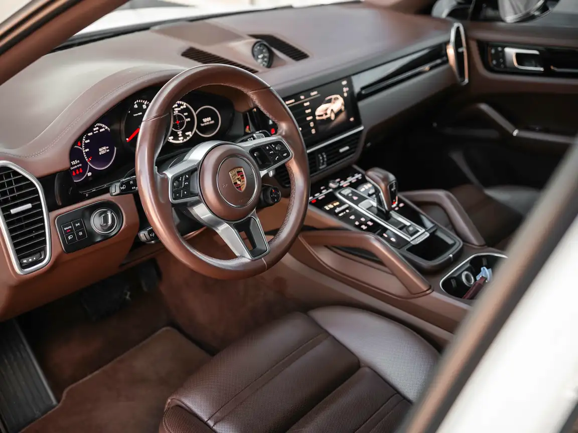 PORSCHE CAYENNE