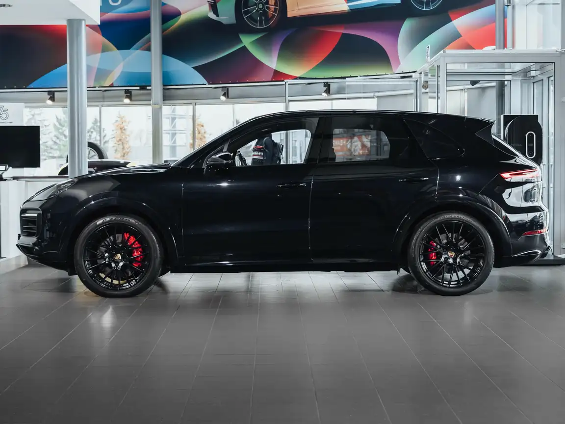 PORSCHE CAYENNE