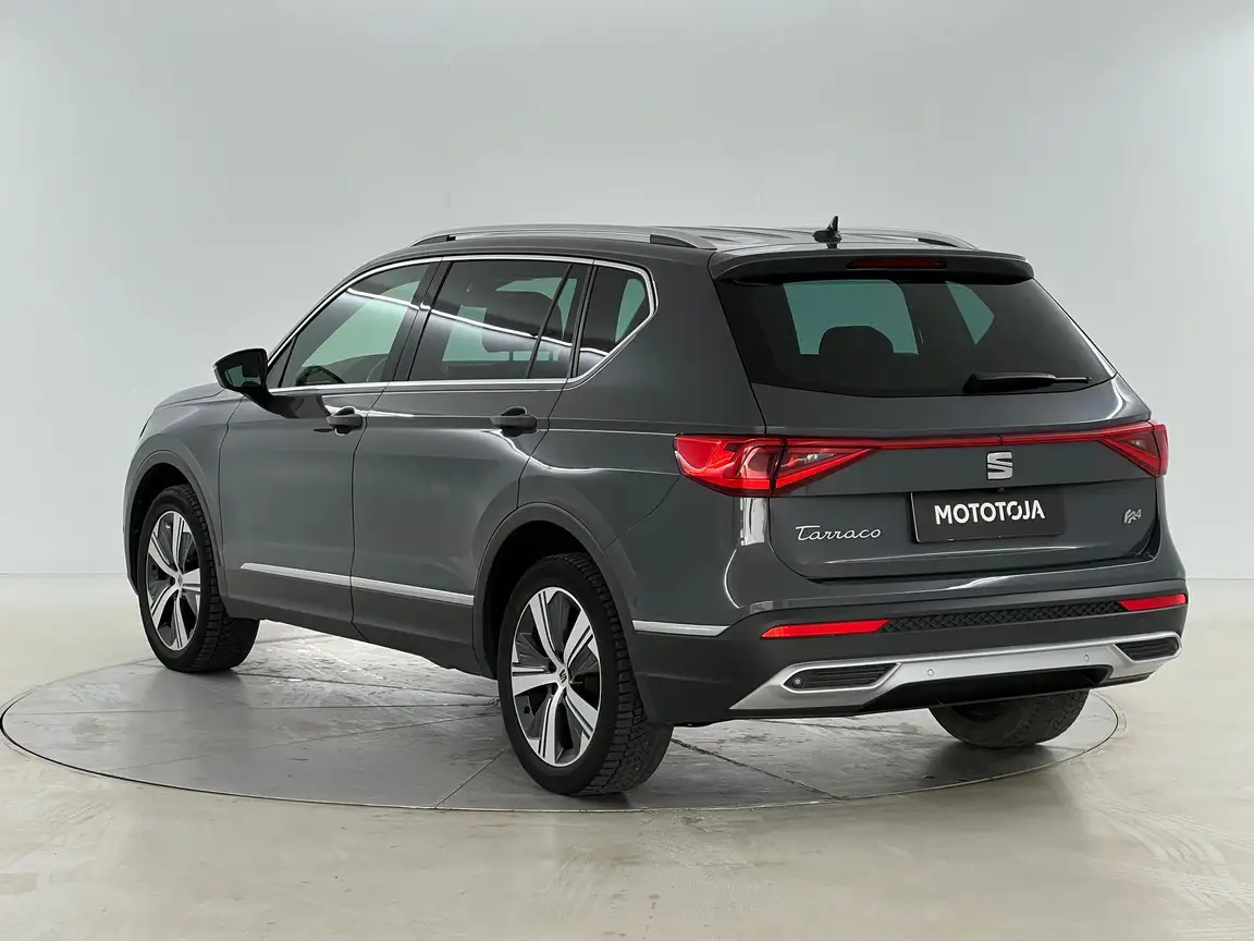 SEAT TARRACO