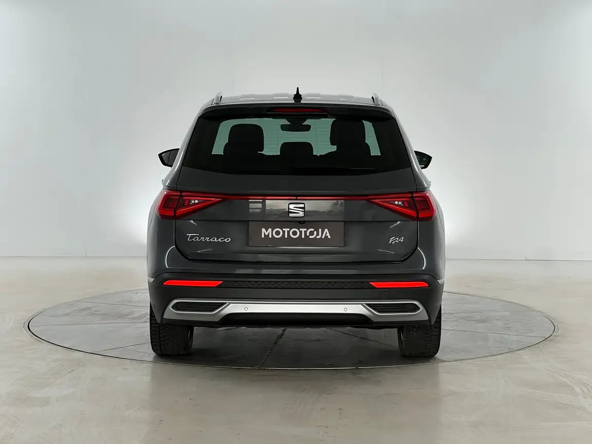 SEAT TARRACO