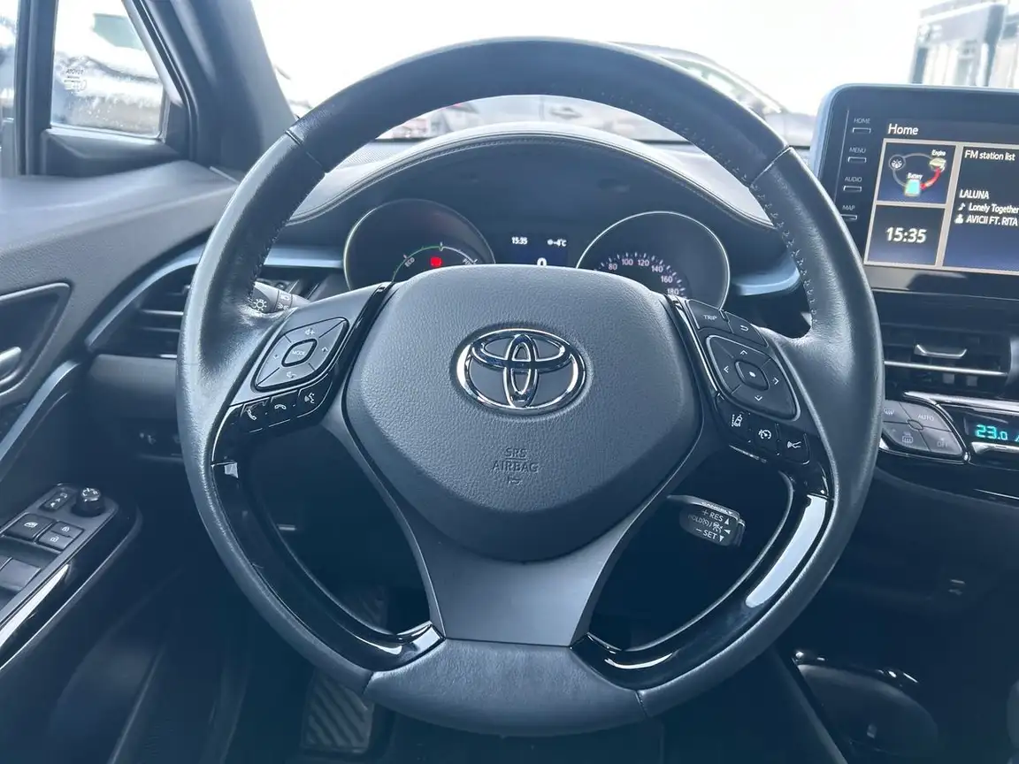 TOYOTA C-HR