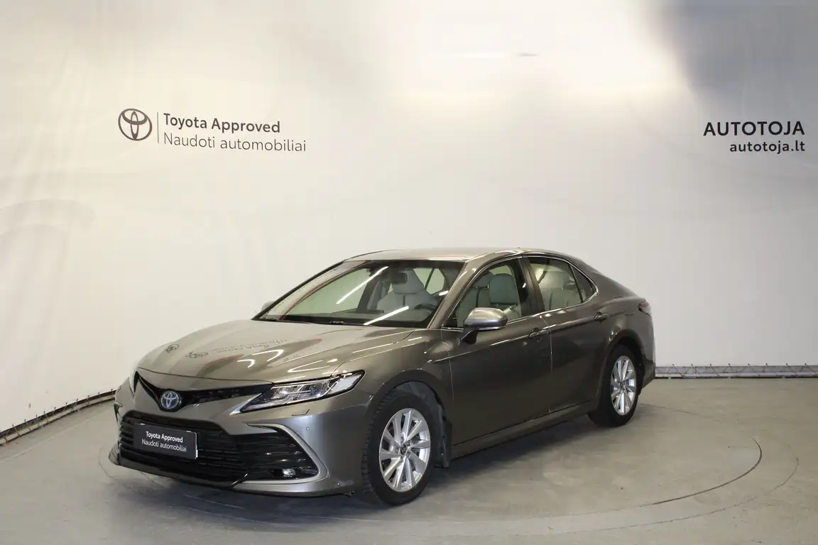 TOYOTA CAMRY
