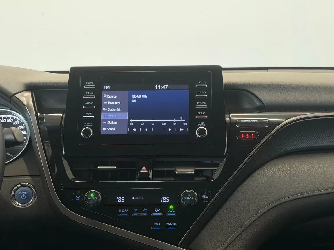 TOYOTA CAMRY