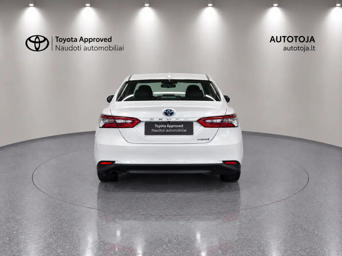 TOYOTA CAMRY
