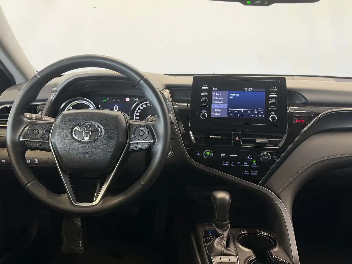 TOYOTA CAMRY