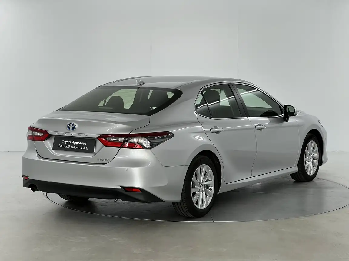 TOYOTA CAMRY