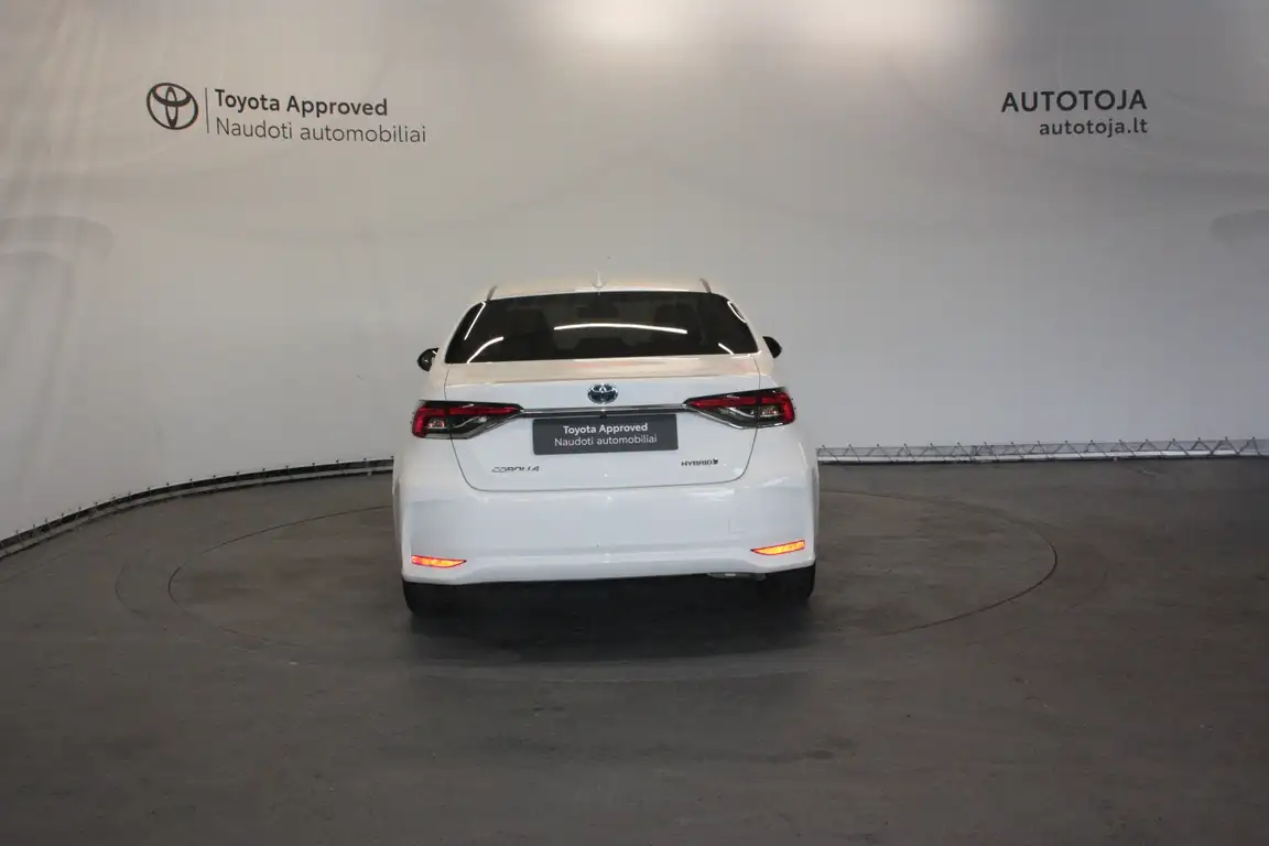 TOYOTA COROLLA