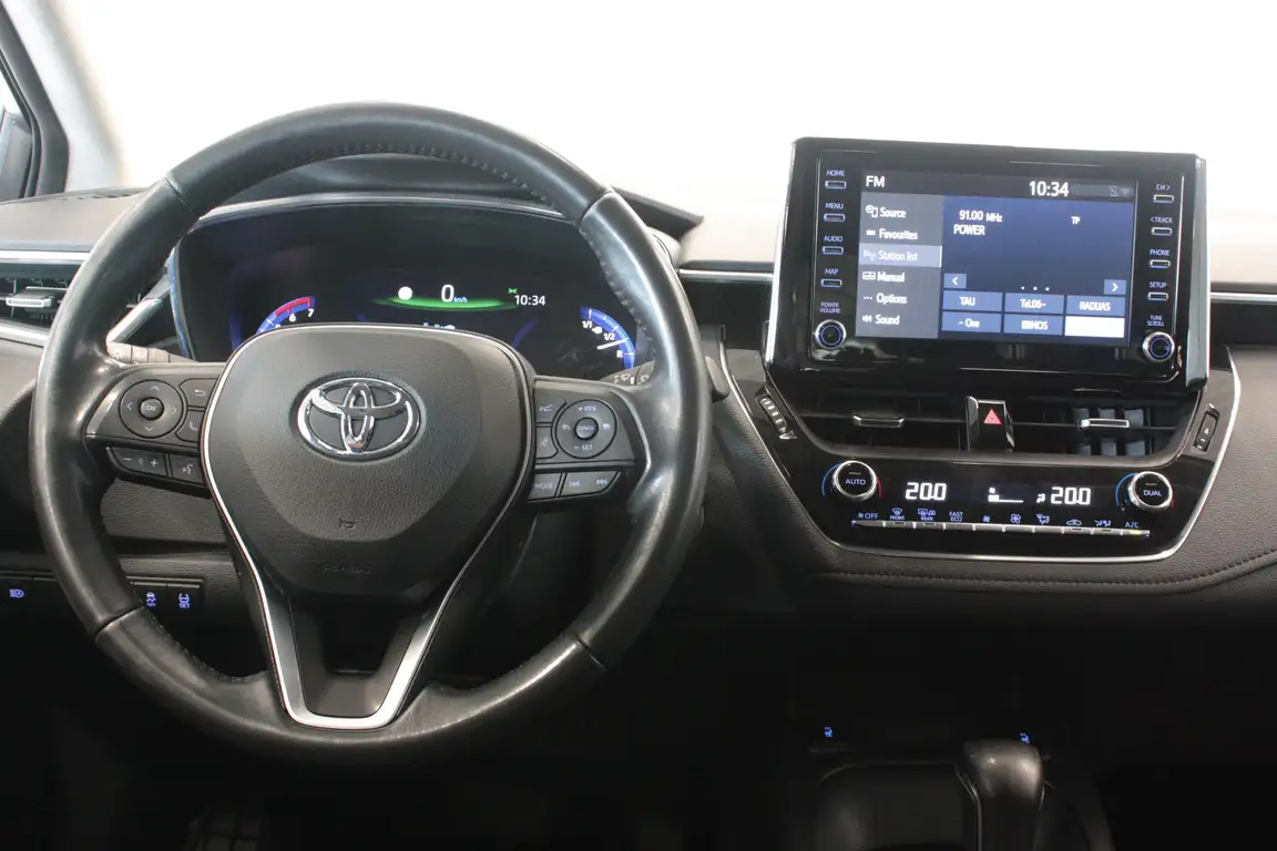 TOYOTA COROLLA
