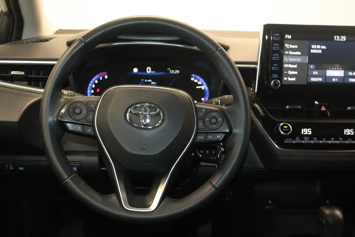 TOYOTA COROLLA