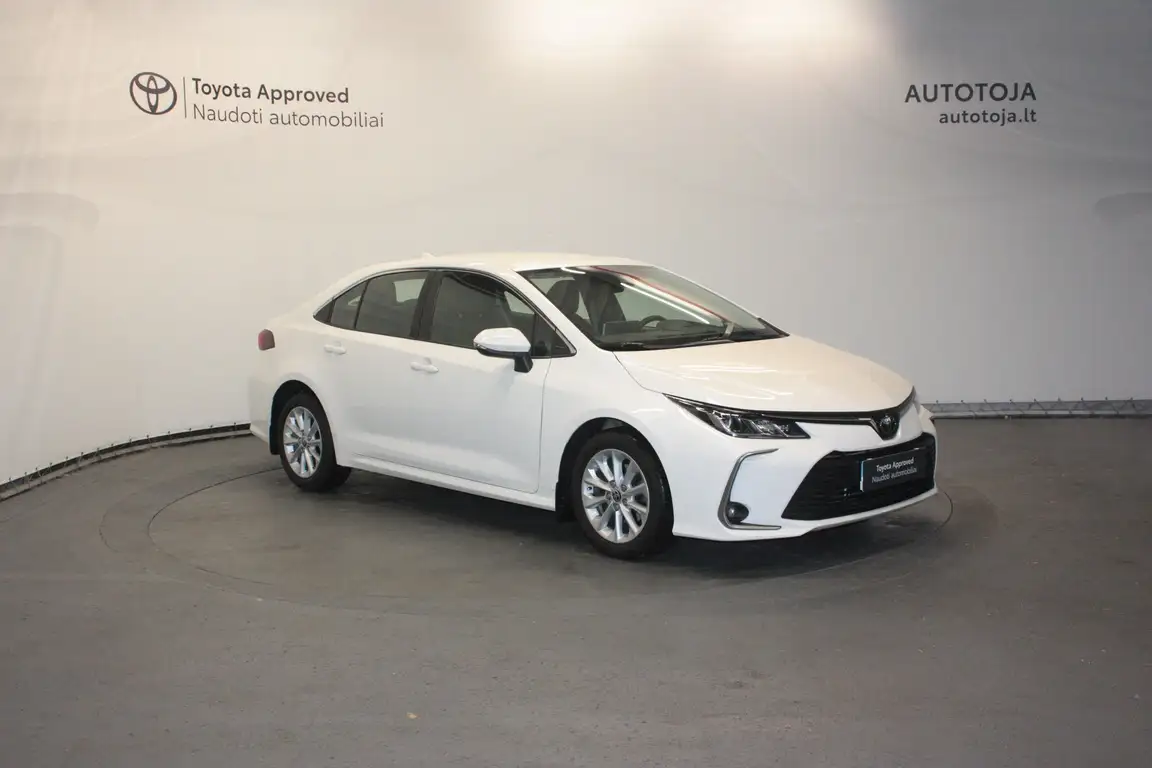 TOYOTA COROLLA