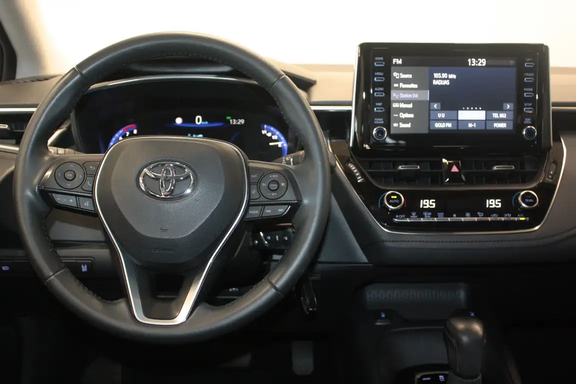 TOYOTA COROLLA