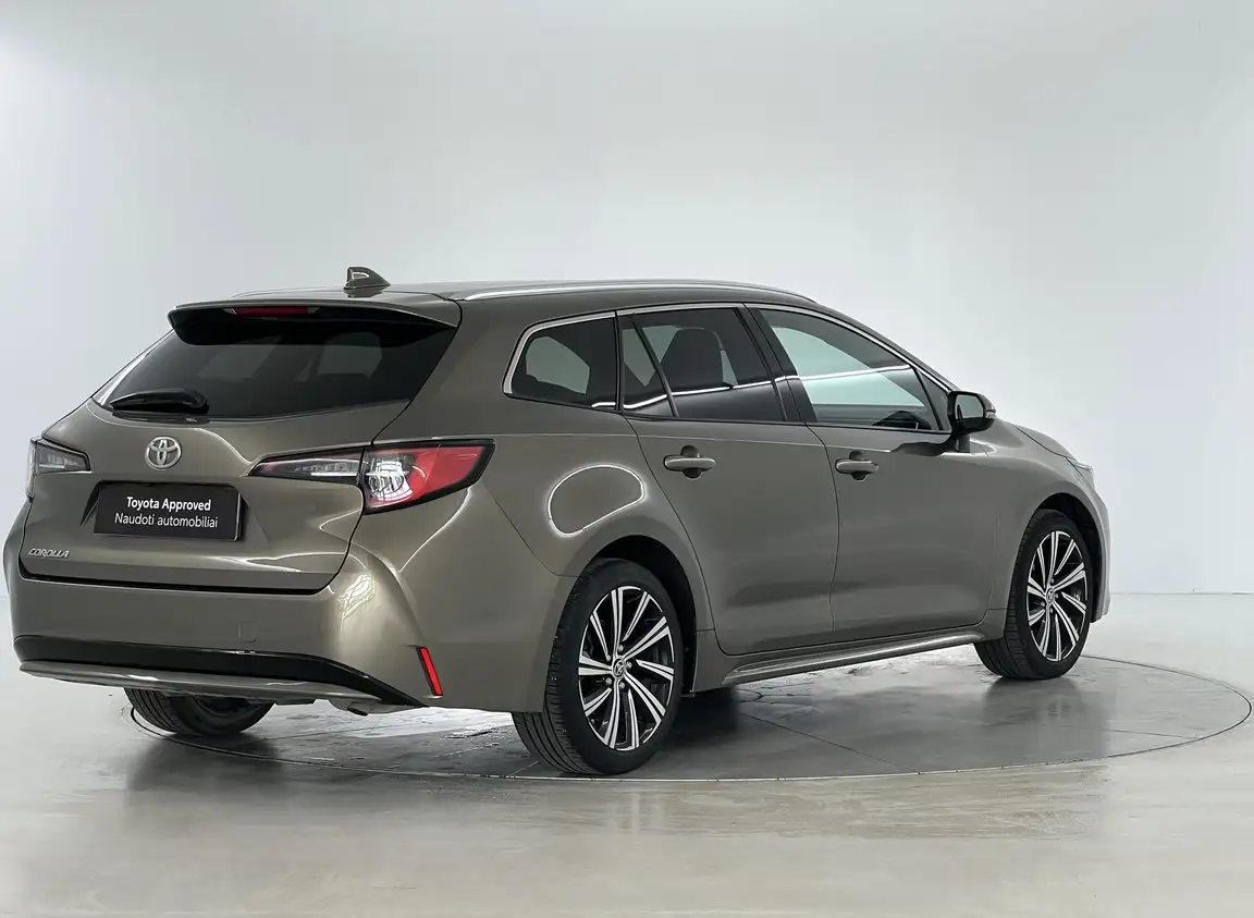 TOYOTA COROLLA