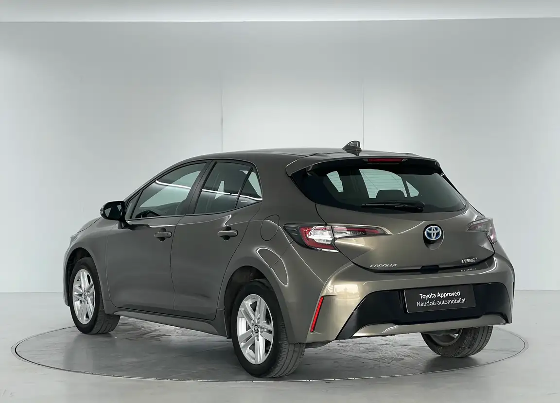 TOYOTA COROLLA
