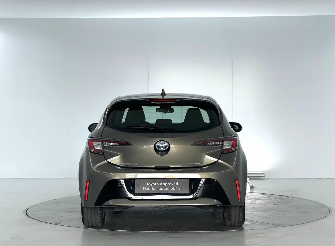 TOYOTA COROLLA