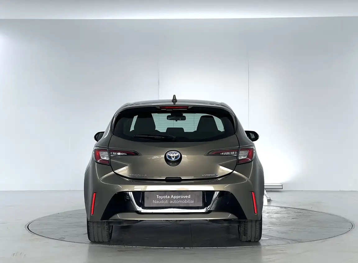 TOYOTA COROLLA