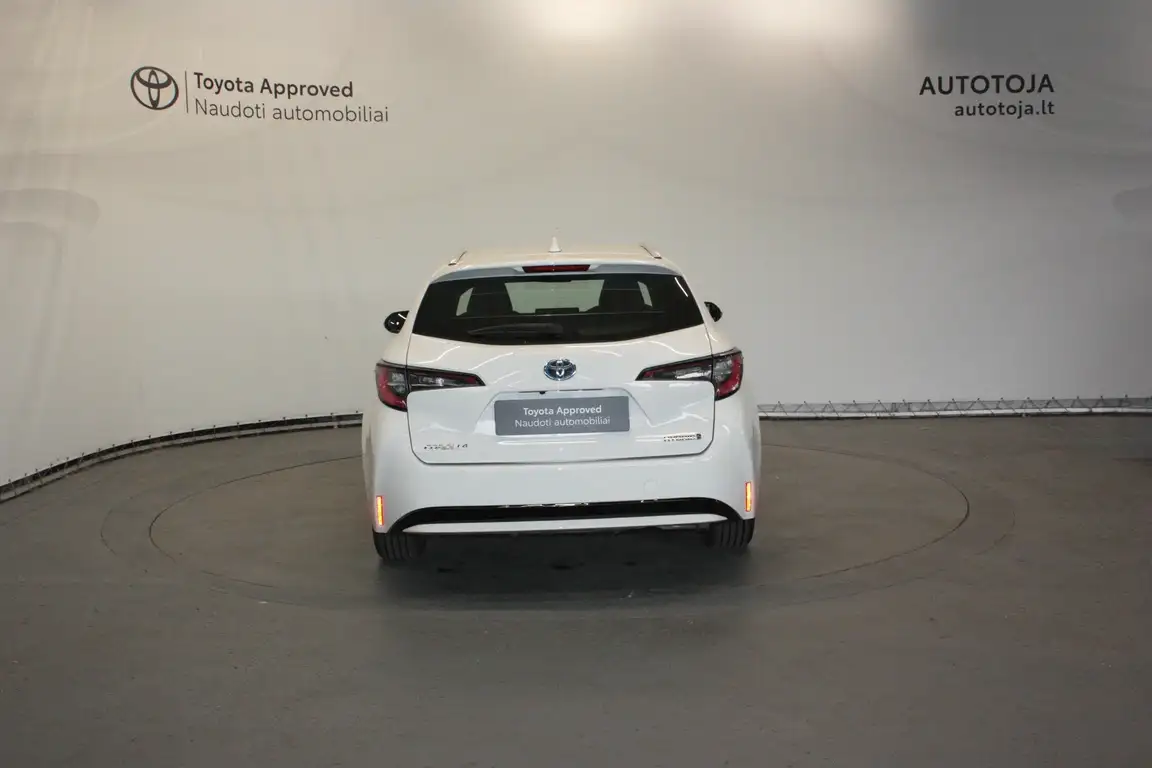TOYOTA COROLLA