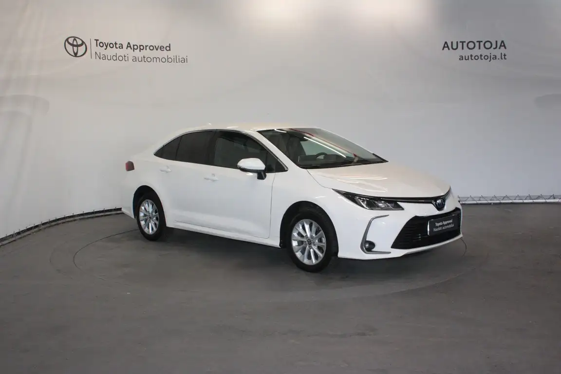 TOYOTA COROLLA