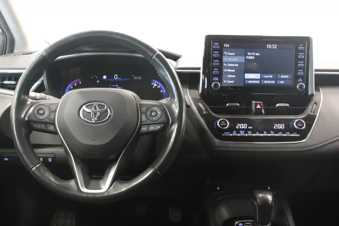 TOYOTA COROLLA