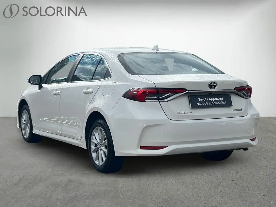 TOYOTA COROLLA