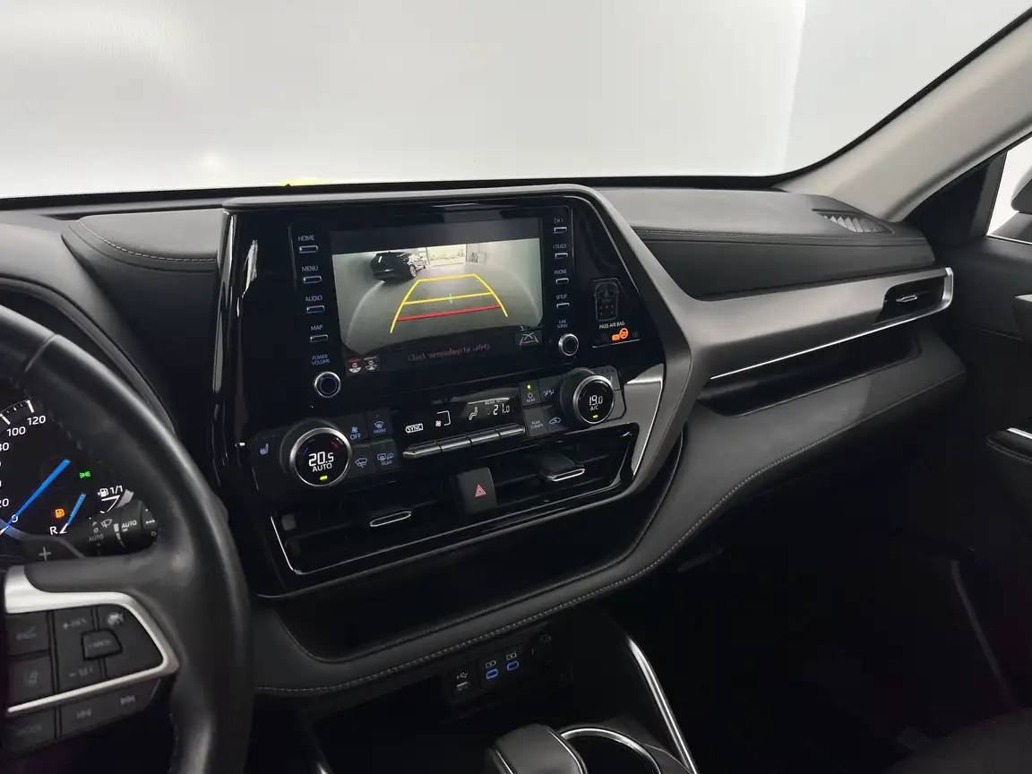TOYOTA HIGHLANDER