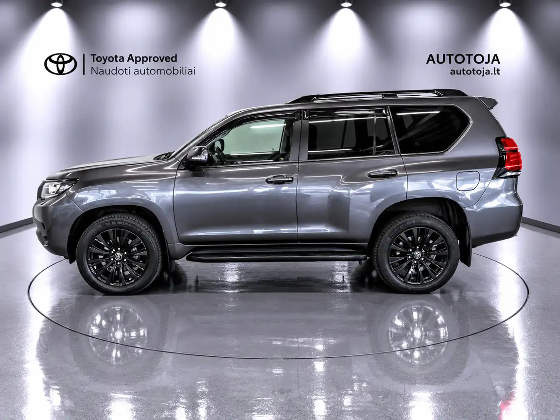 TOYOTA LAND CRUISER