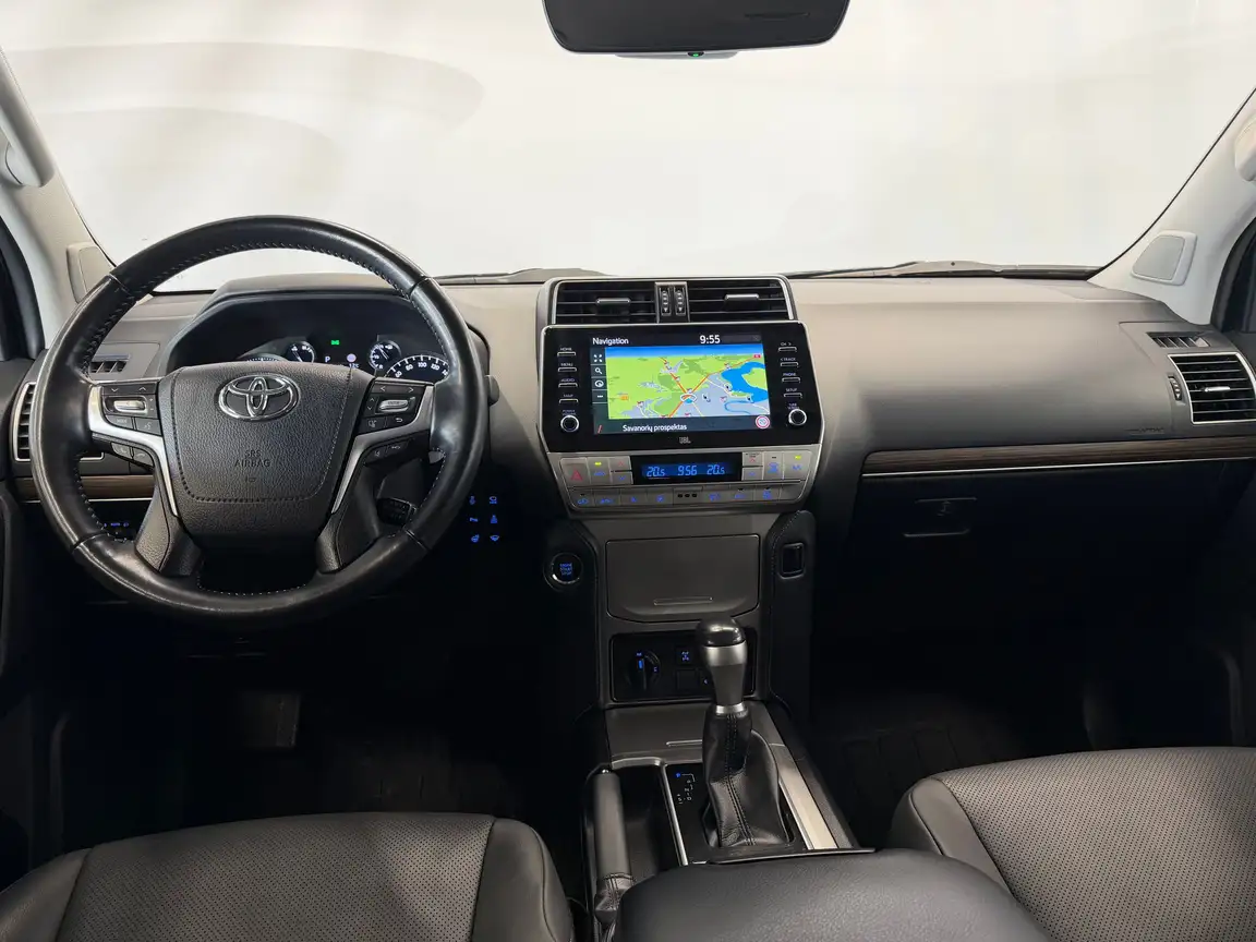 TOYOTA LAND CRUISER