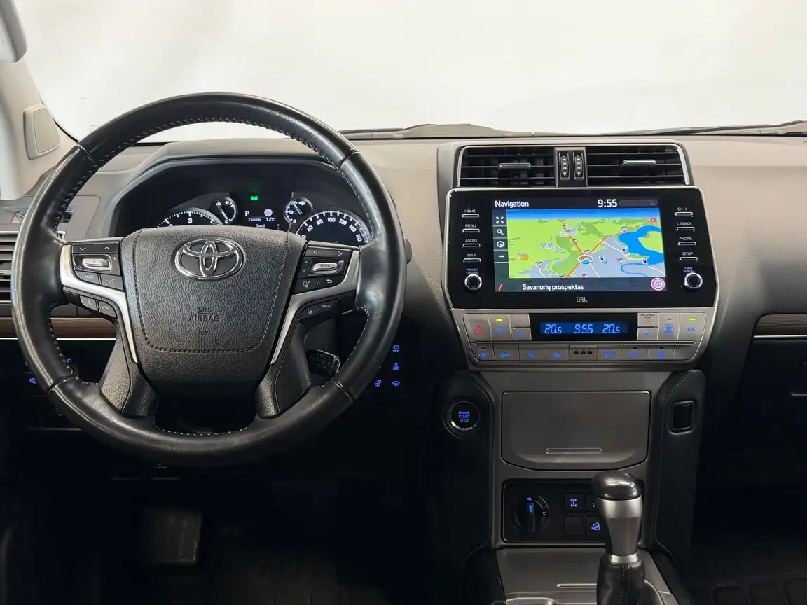 TOYOTA LAND CRUISER
