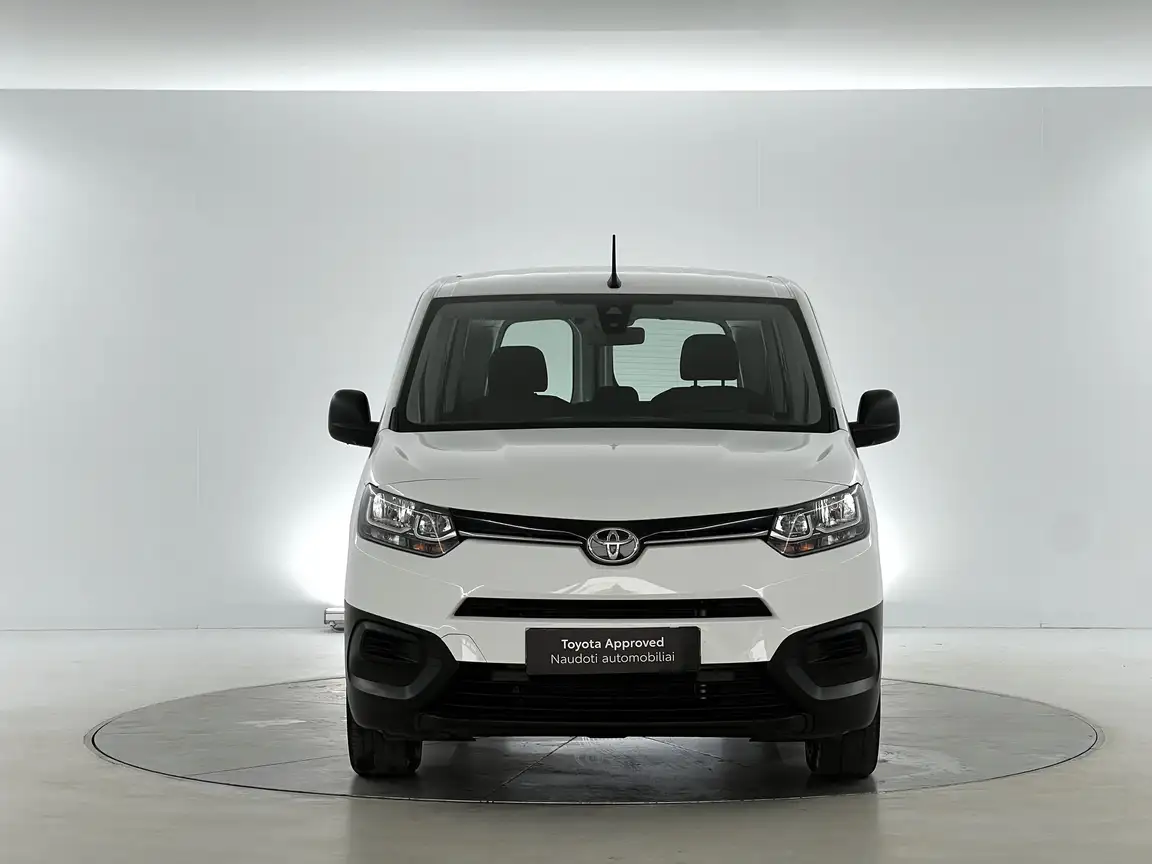 TOYOTA PROACE CITY VERSO