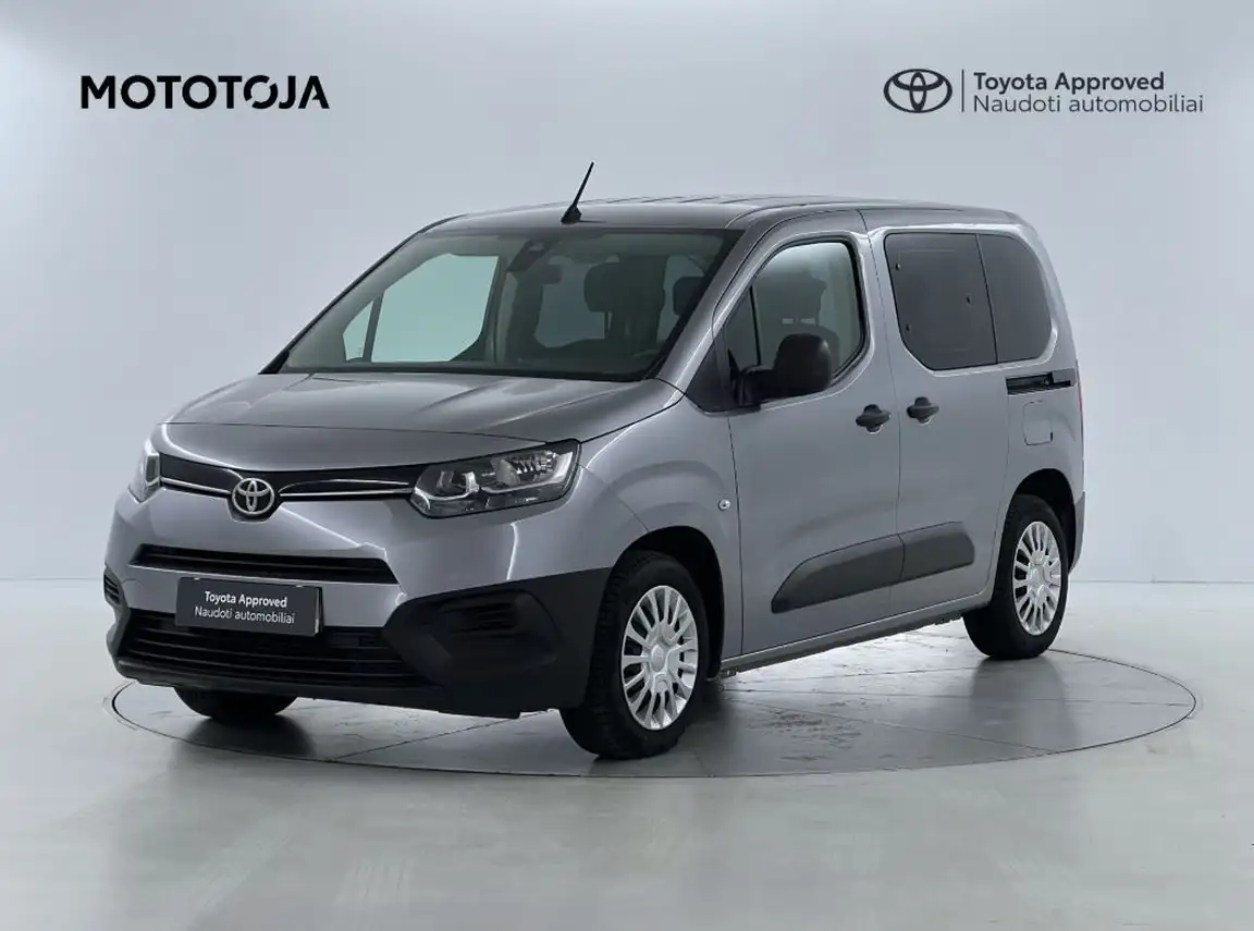 TOYOTA PROACE CITY VERSO