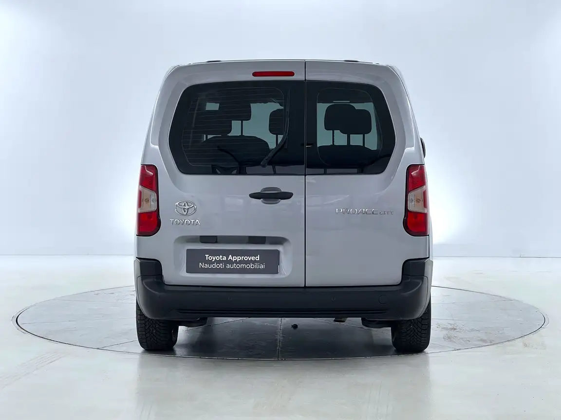 TOYOTA PROACE CITY VERSO