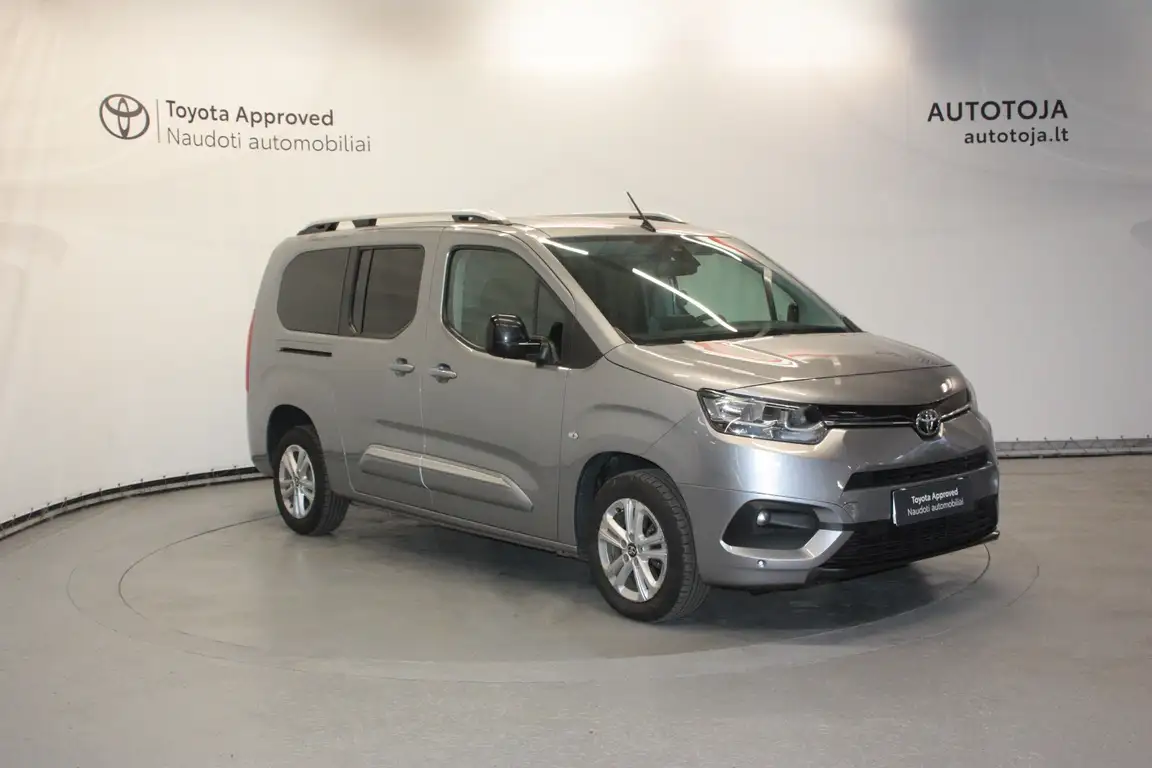 TOYOTA PROACE CITY VERSO