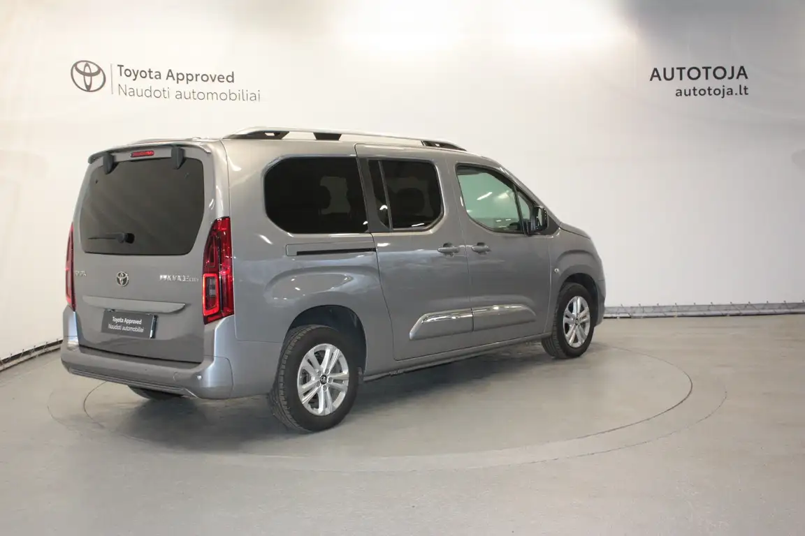TOYOTA PROACE CITY VERSO