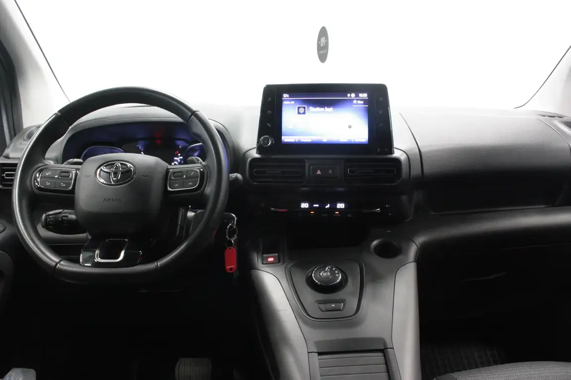 TOYOTA PROACE CITY VERSO