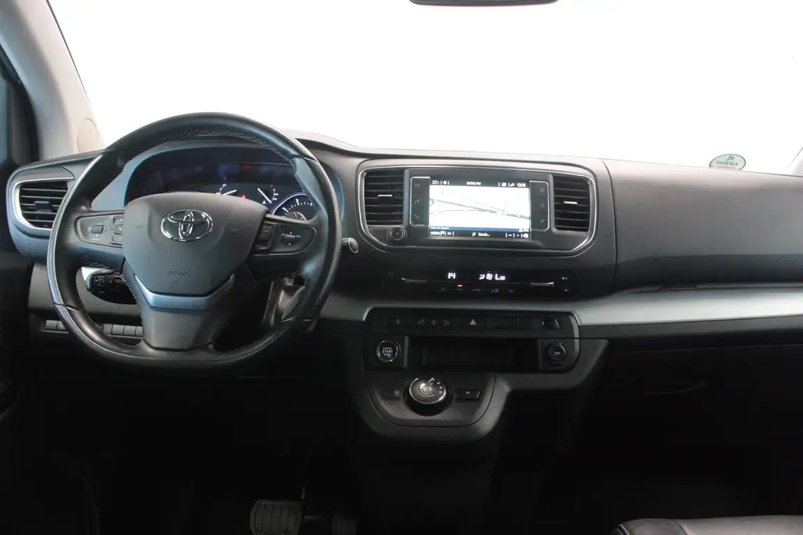 TOYOTA PROACE VERSO