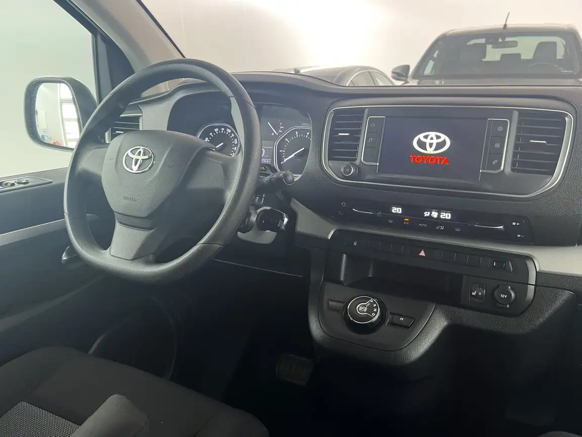 TOYOTA PROACE VERSO