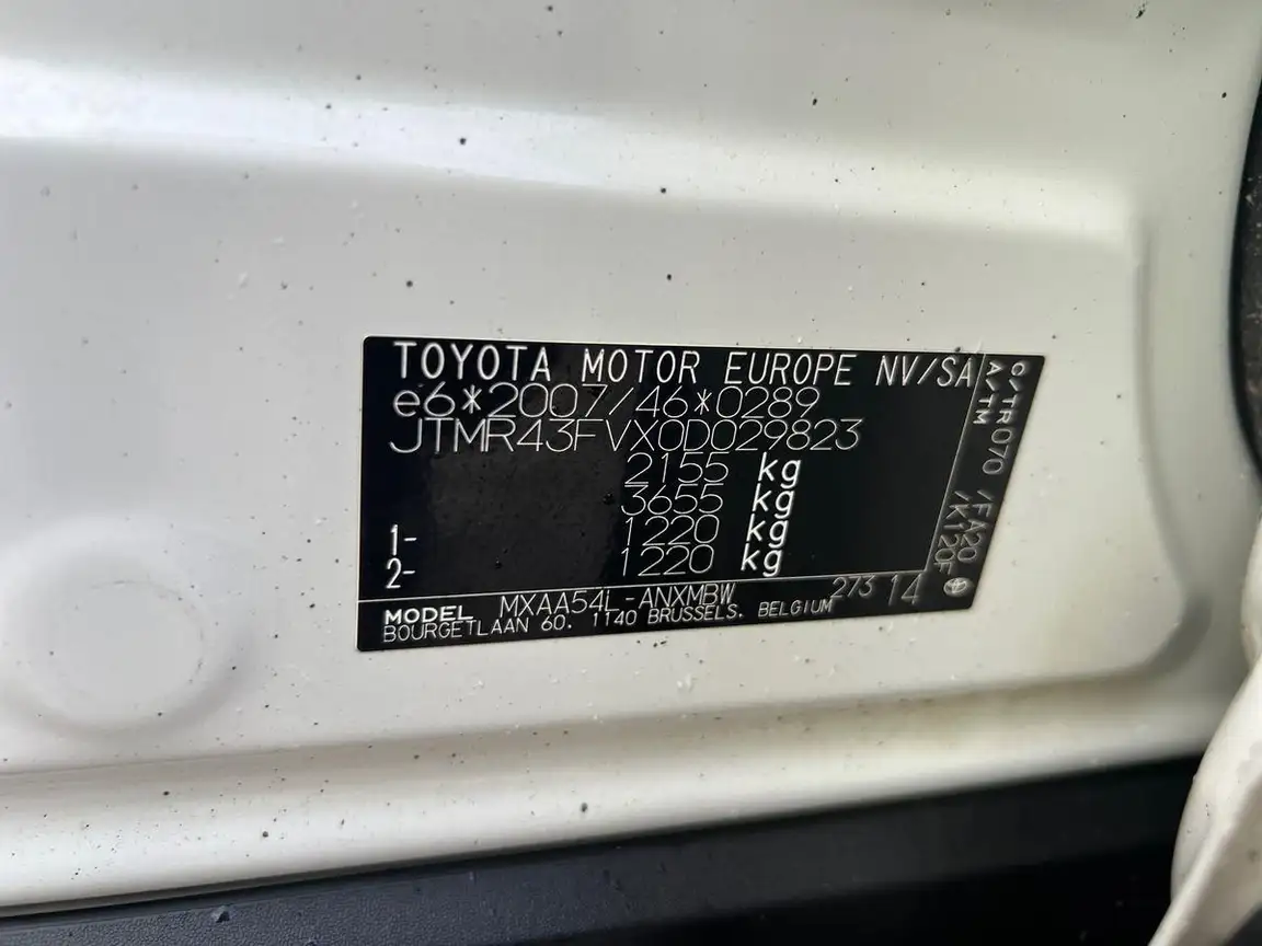 TOYOTA RAV4