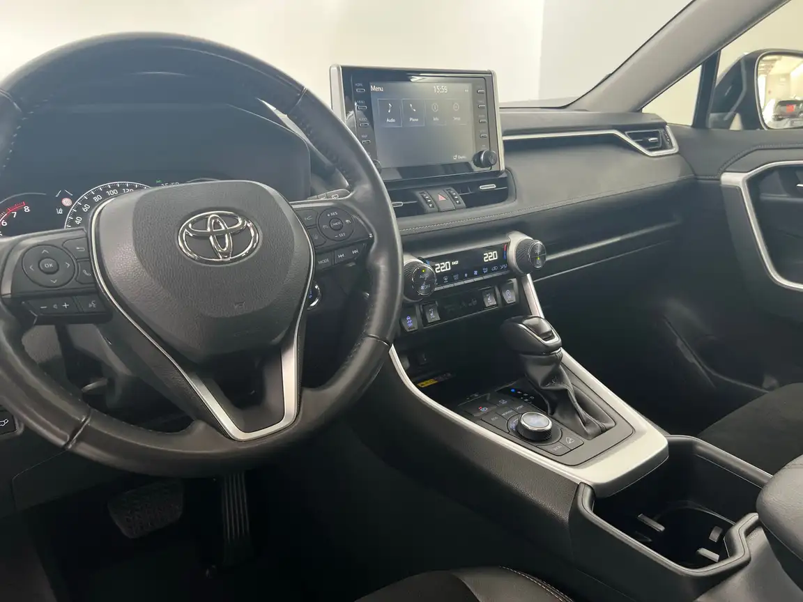 TOYOTA RAV4