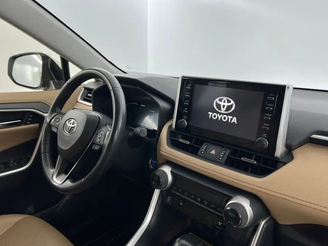 TOYOTA RAV4