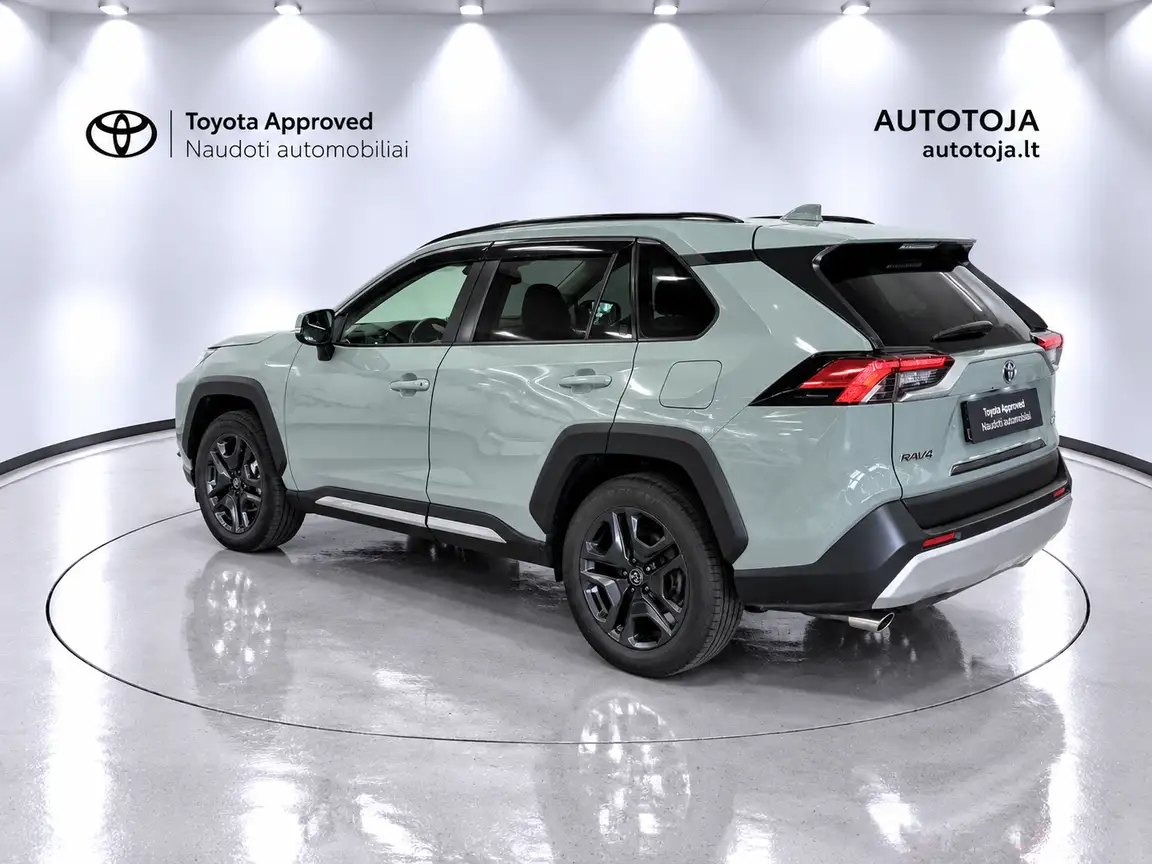 TOYOTA RAV4