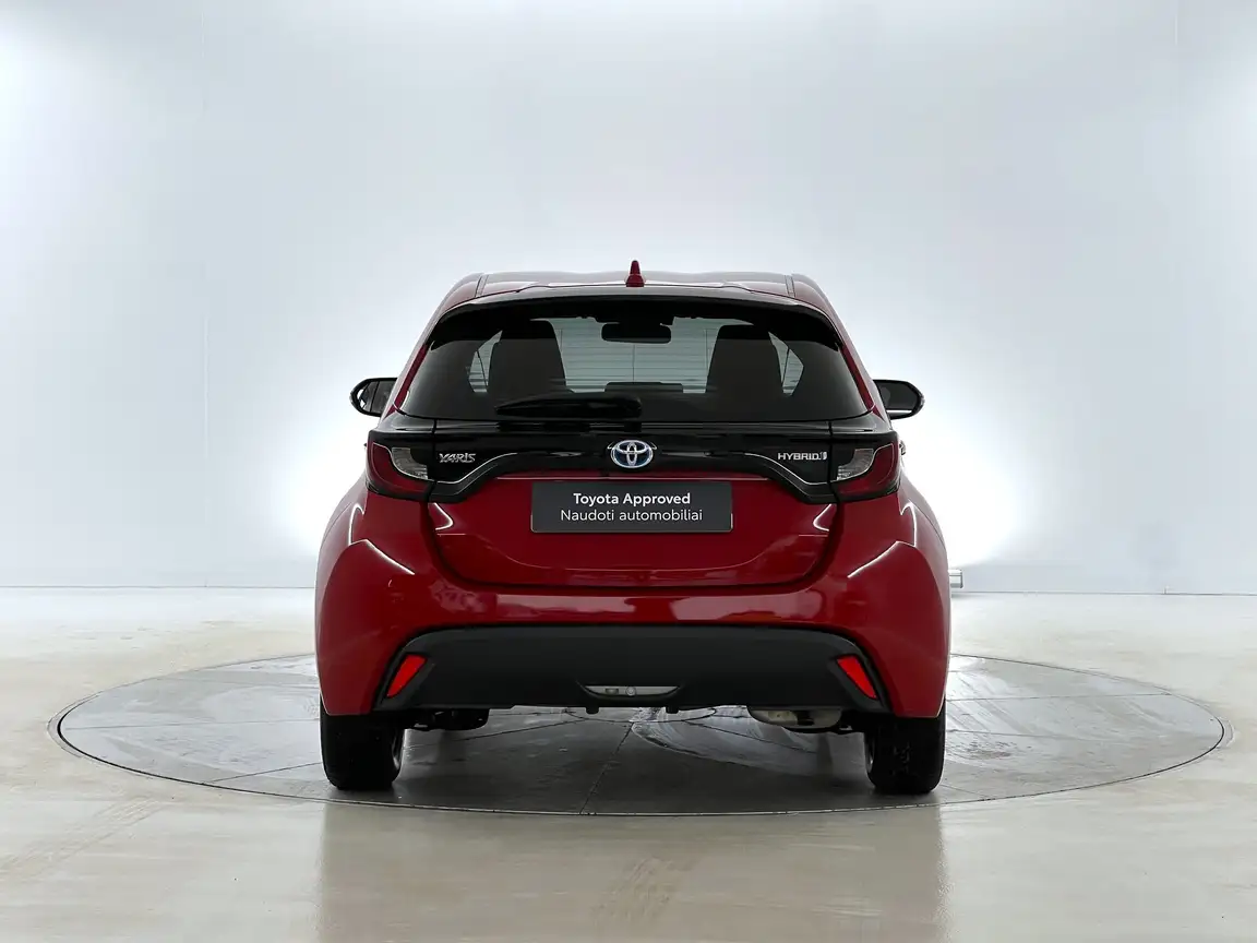 TOYOTA YARIS