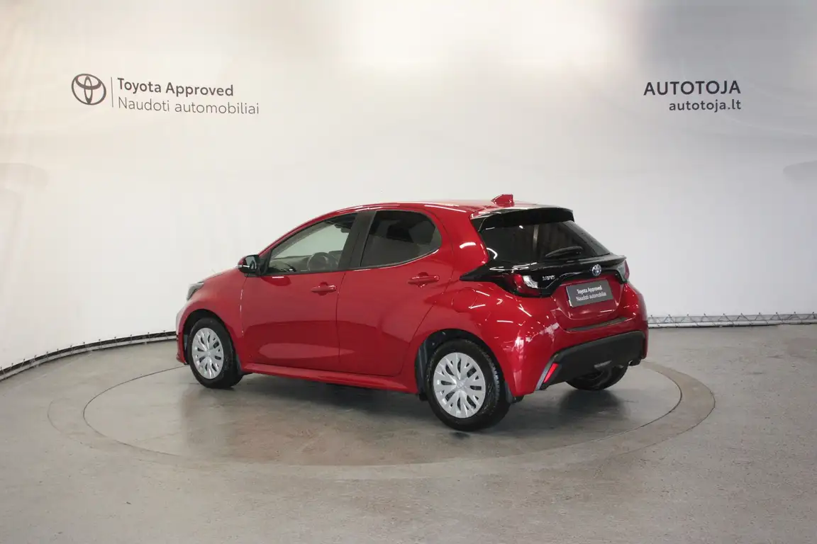 TOYOTA YARIS