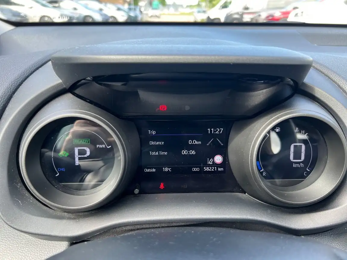 TOYOTA YARIS