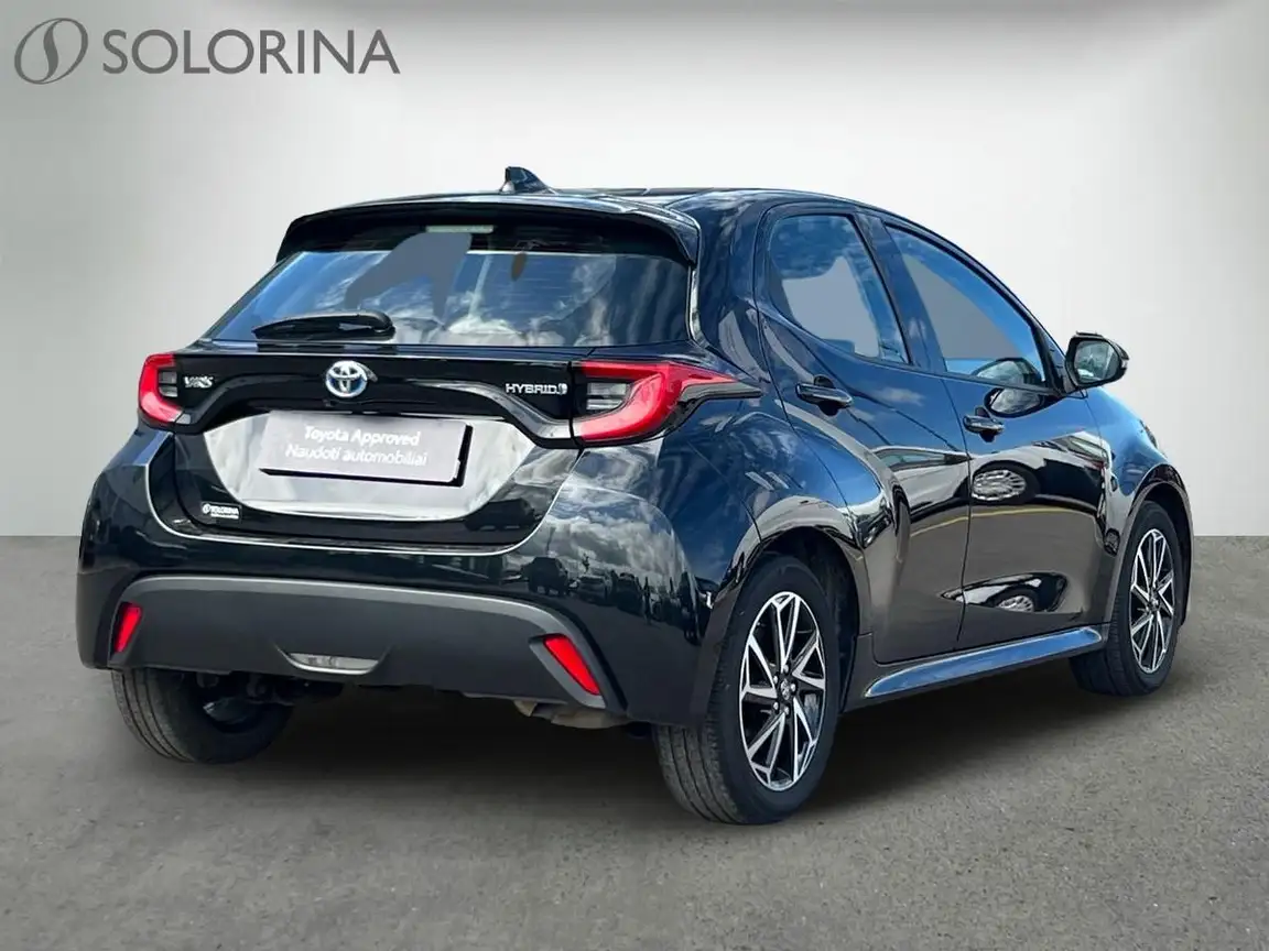 TOYOTA YARIS