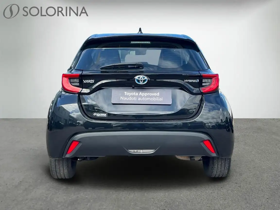 TOYOTA YARIS