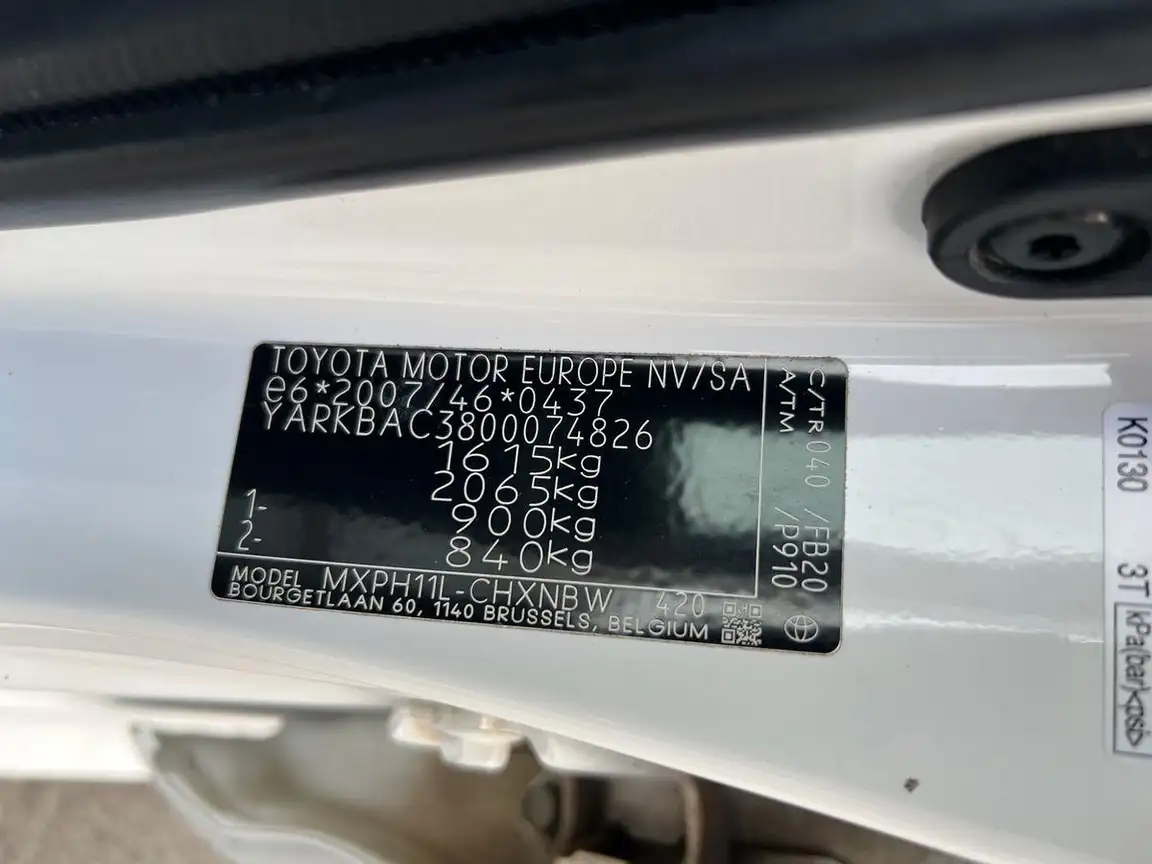 TOYOTA YARIS
