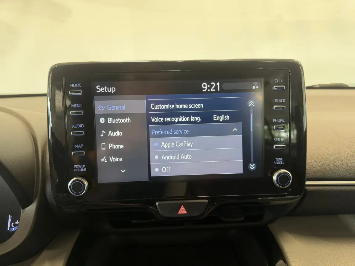 TOYOTA YARIS CROSS